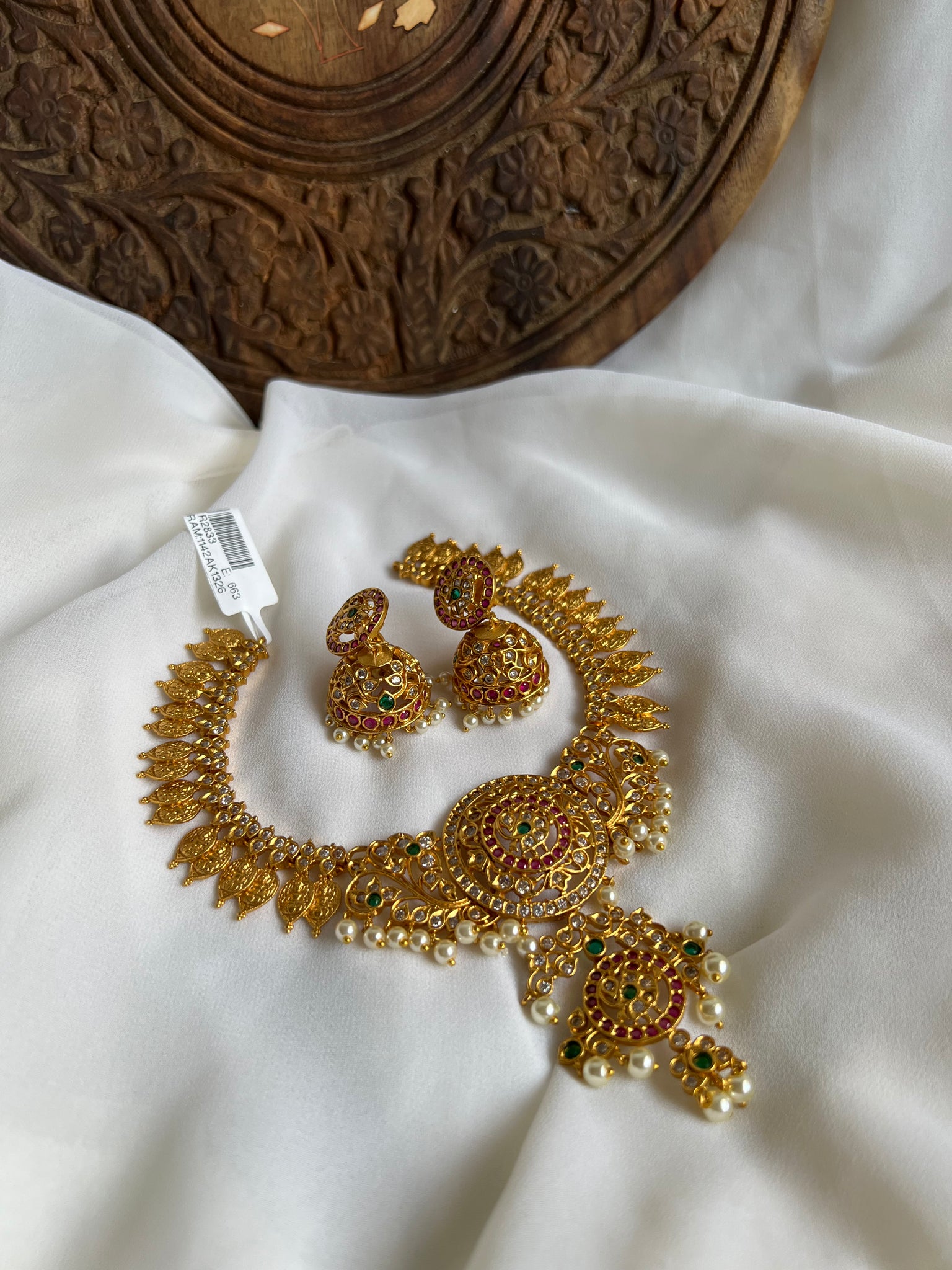 Lakshmi coin chakra necklace with jhumkas