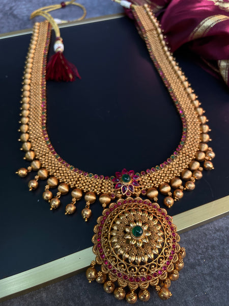 Non idol kemp bridal necklace set