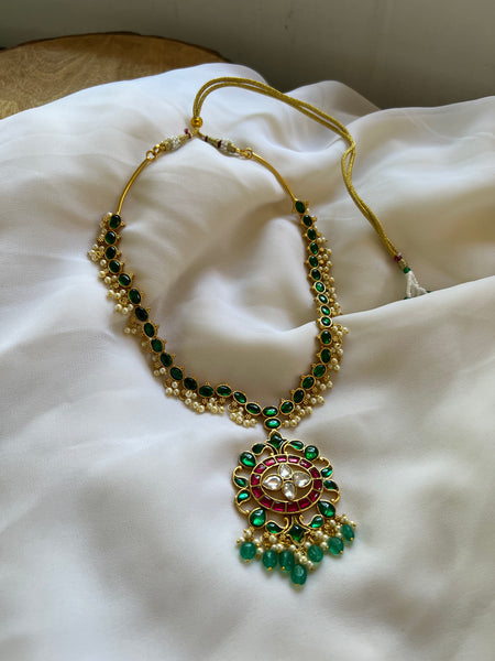 Kundan flower necklace