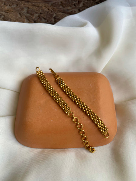 Matte necklace extension