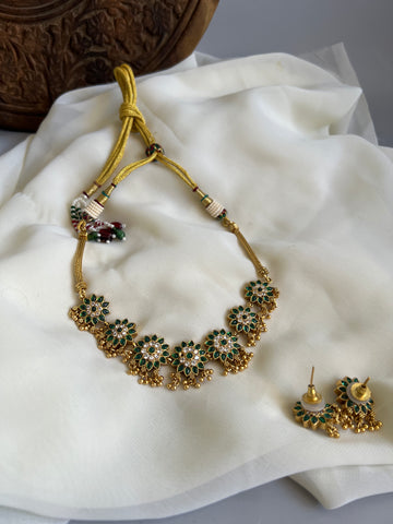 Reversible Kemp flower necklace with studs