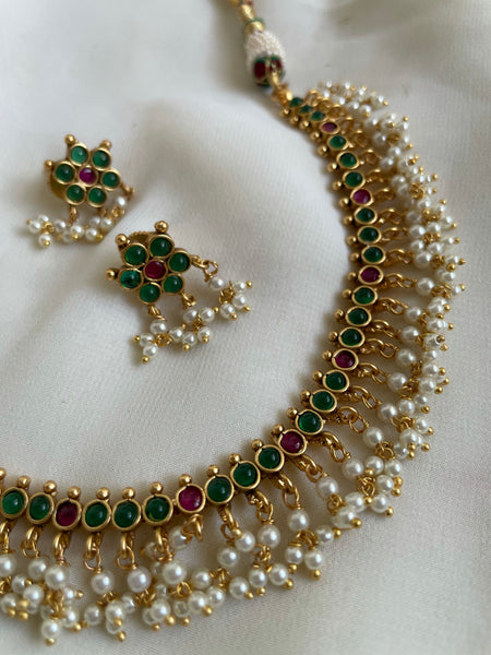 Kid friendly delicate kemp necklace with studs