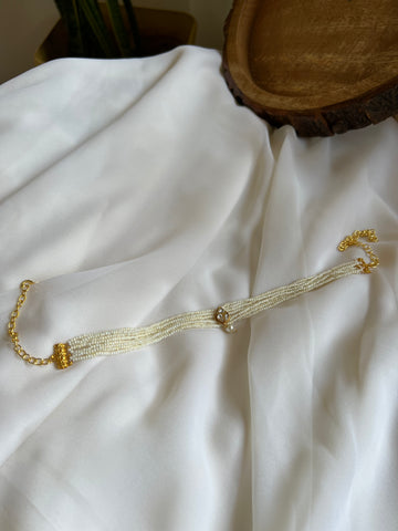Delicate Kundan pendant Pearl choker