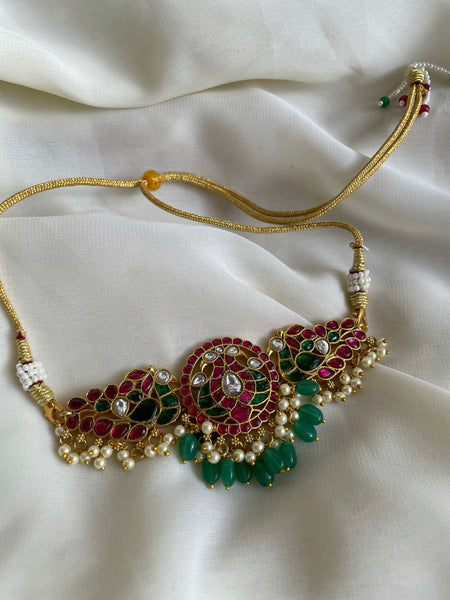 Annam delicate Kundan choker