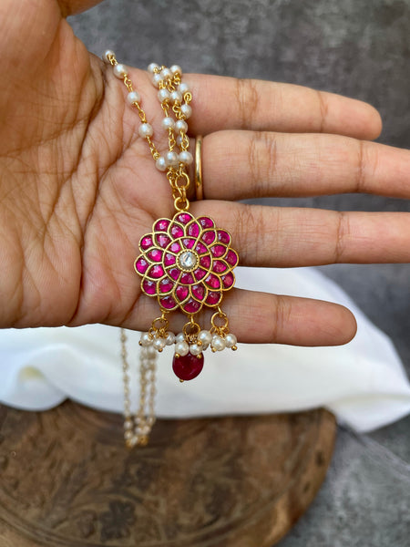 Kundan flower pendant maala