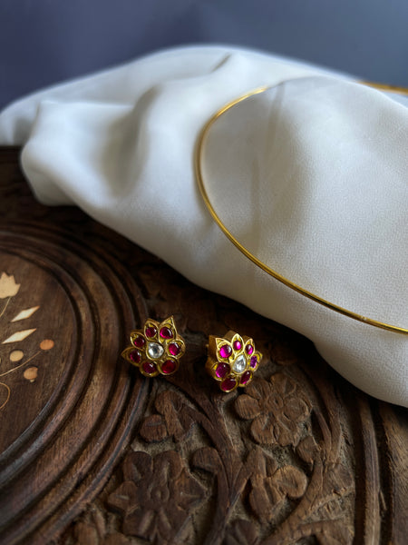 Kundan peacock hasli with studs