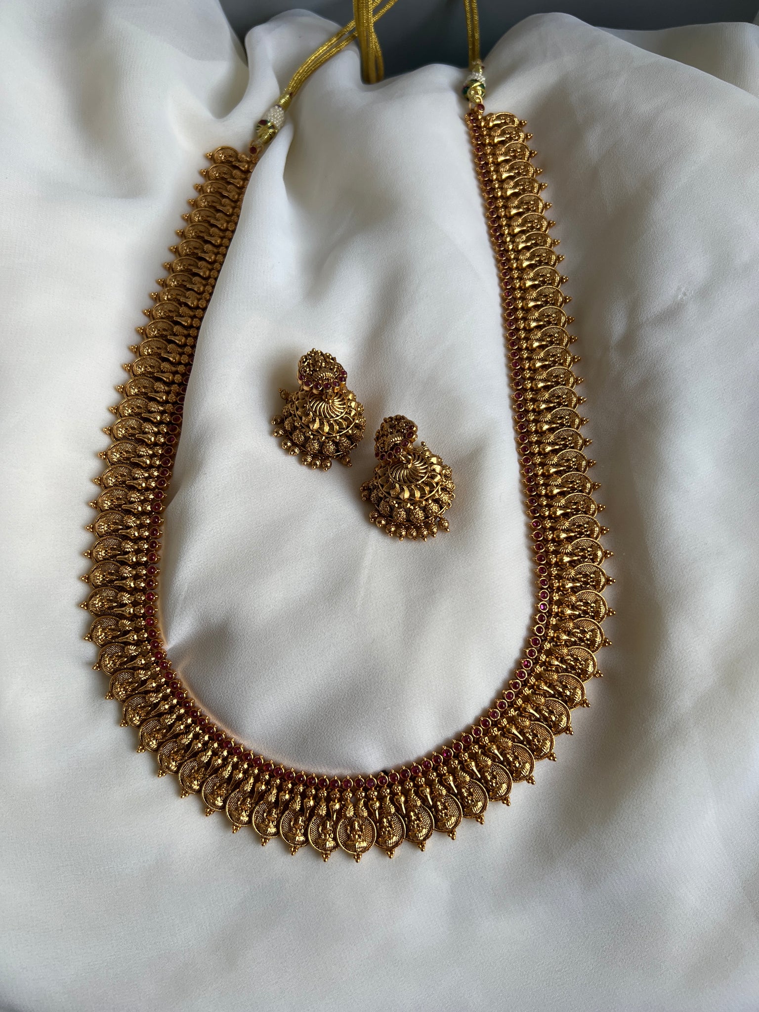 Kemp coin Haram with Jhumka a