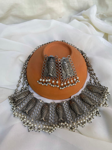 Madhubani inspired necklace with studs