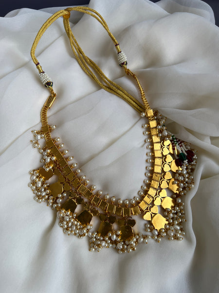 Kundan lotus guttapusalu with earrings