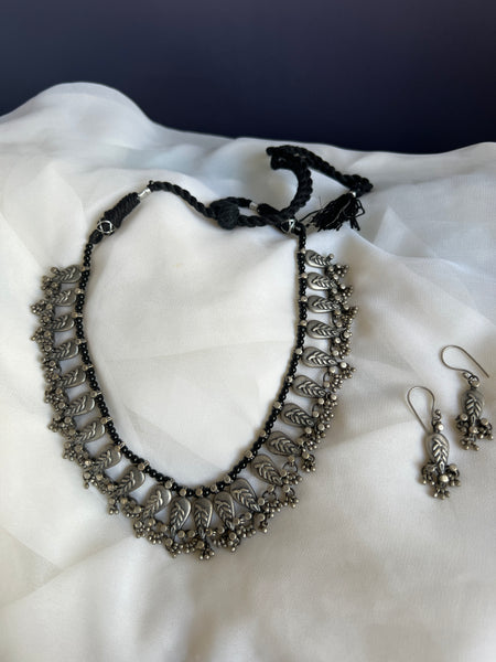 Oxidised leaf black bead necklace with earrings