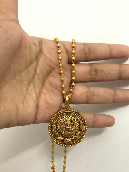 Lakshmi pendant with maala set