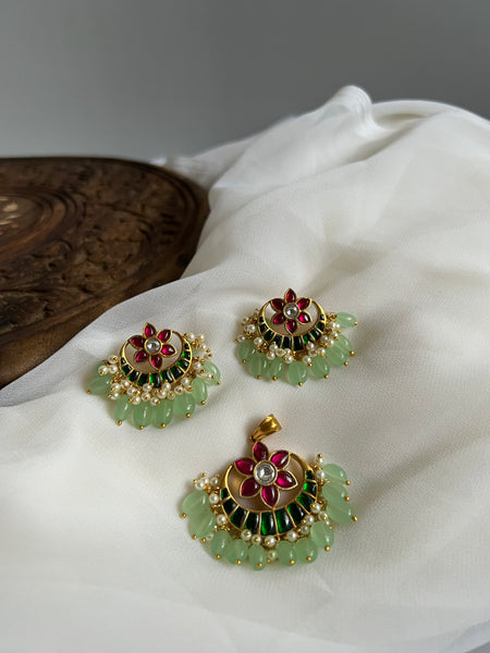 Kundan flower Chaandbalis with mint beads