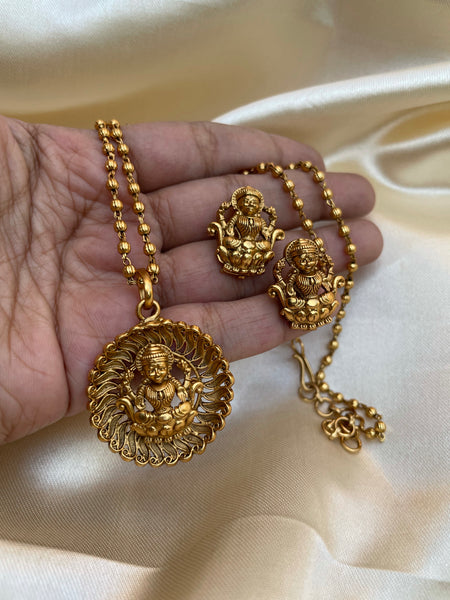 Lakshmi round pendant maala with studs