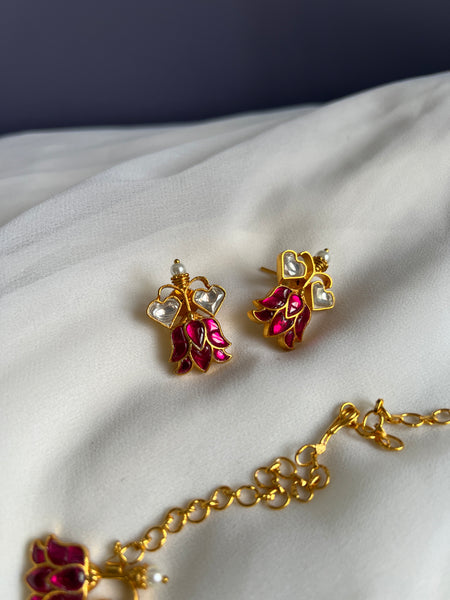 Kundan lotus necklace with studs