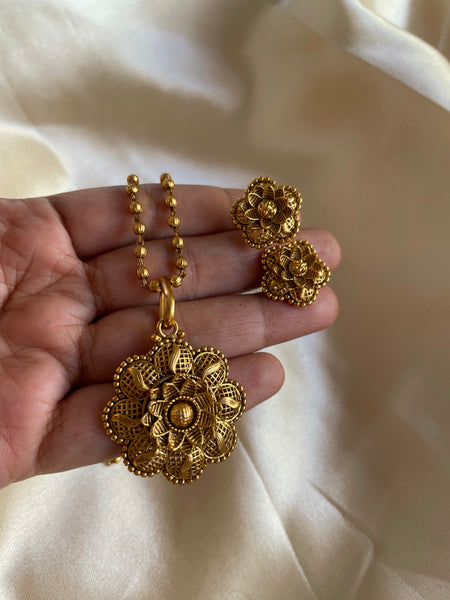 Flower antique pendant maala with studs