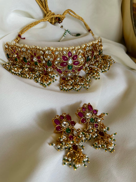 Kemp lotus full neck choker with earrings
