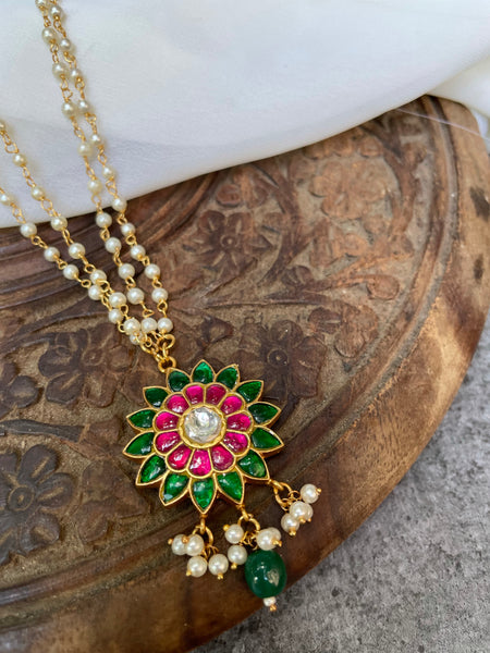 Kundan flower pendant maala