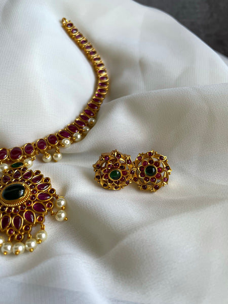 Kemp attigai with studs