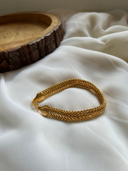 Unisex gold like bracelets