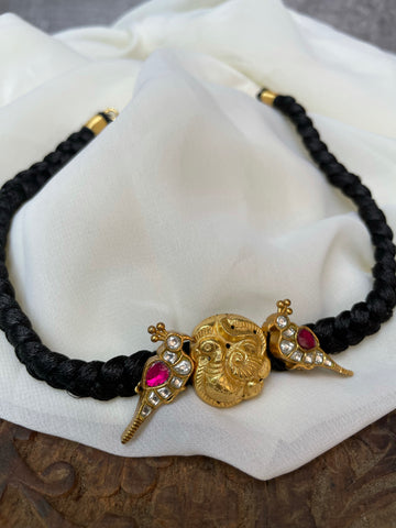 Mayoora Kundan parrot choker