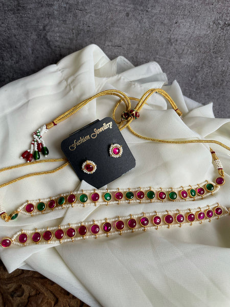 Delicate kemp choker with studs - Design A