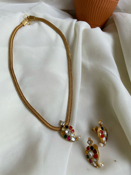 Kundan manga pendant maala with studs