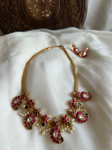 Kundan manga flower necklace with studs