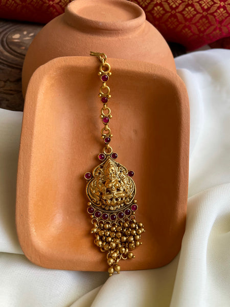 Temple gungaroo tassel tika