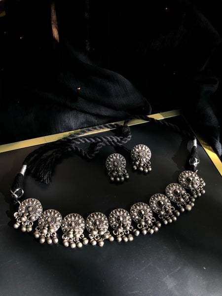 Chakra choker with studs