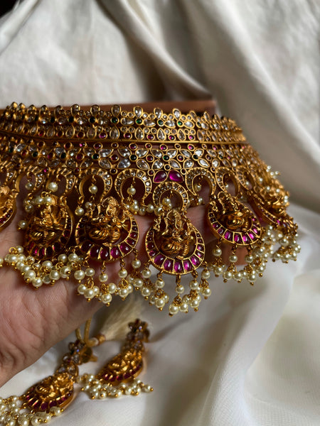 Premium-Full neck Ganesha Bridal choker with earrimgs