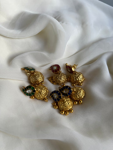 Kundan manga Nagas Jhumkas