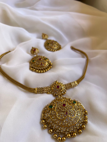 Antique cutwork necklace with earrings