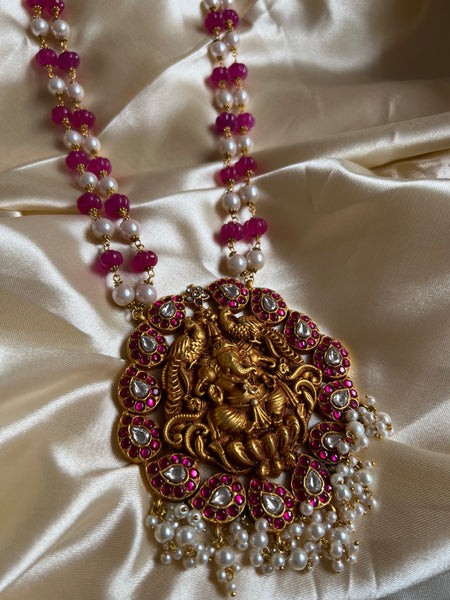 Oversized Ganesha pendant Haram