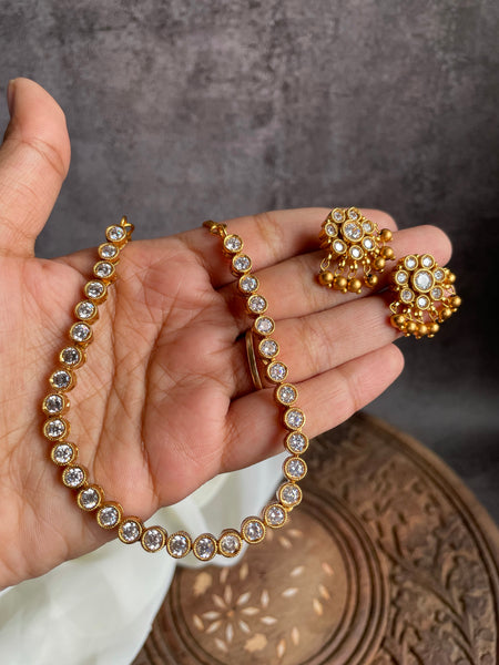 Single layer Kemp attigai with studs - Design A