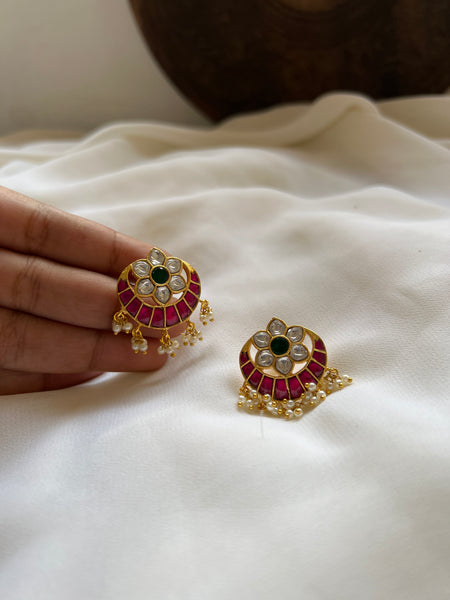 Kundan flower chaand studs