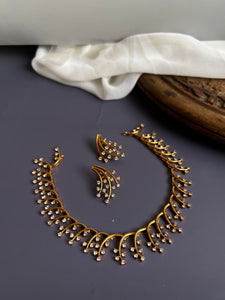 AD delicate necklace with studs