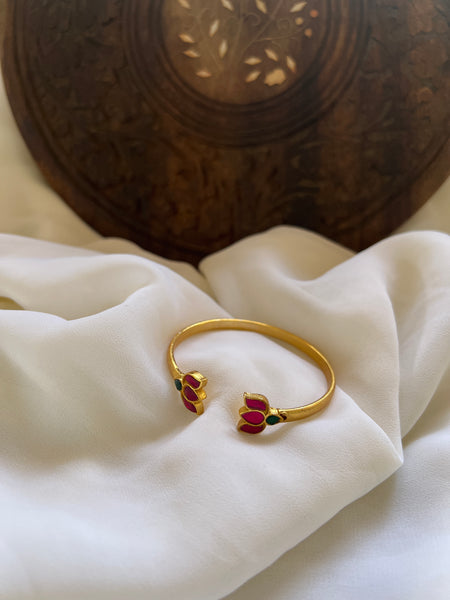 Kundan lotus kada - free size