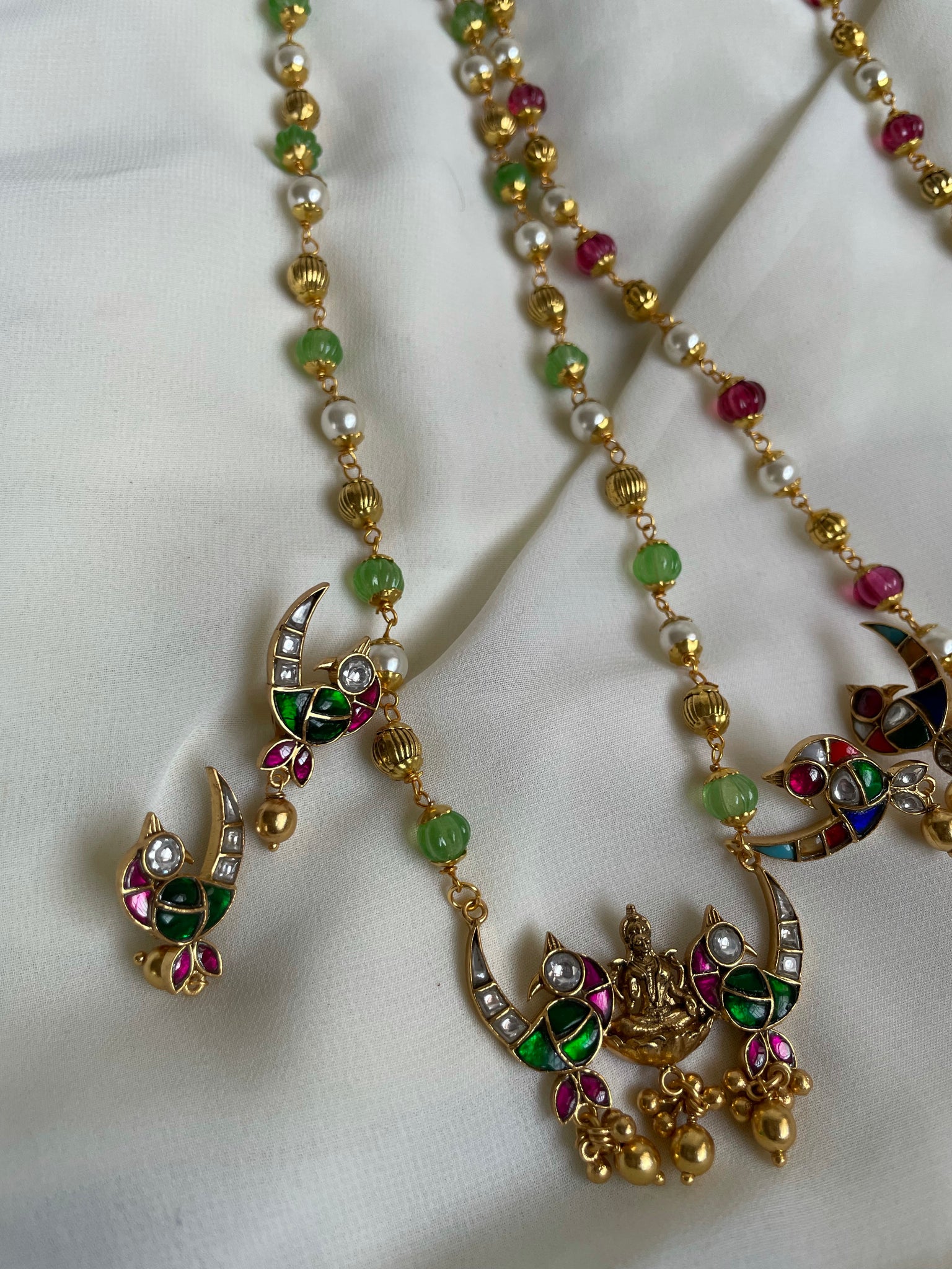 Kundan bird Lakshmi pendant in maala with studs