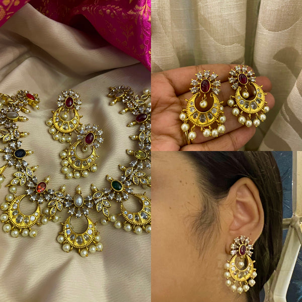 Navarathna chaand necklace