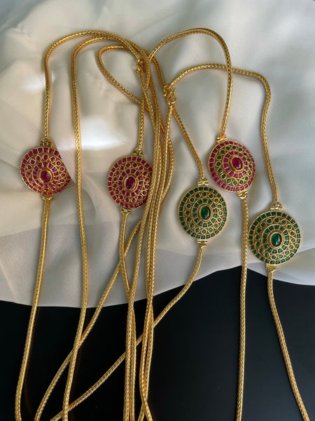 Jumbo kemp pendant Mogappu chain