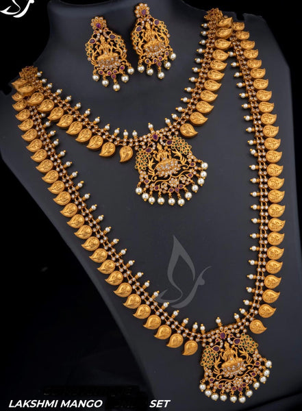 Lakshmi paisley necklace set