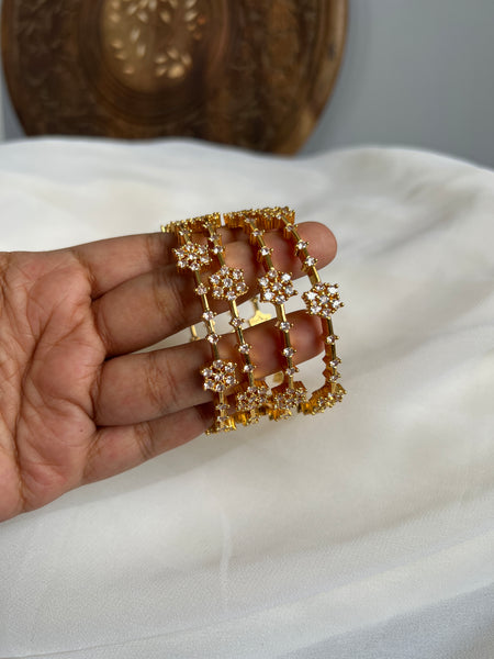 Stone flower delicate bangles