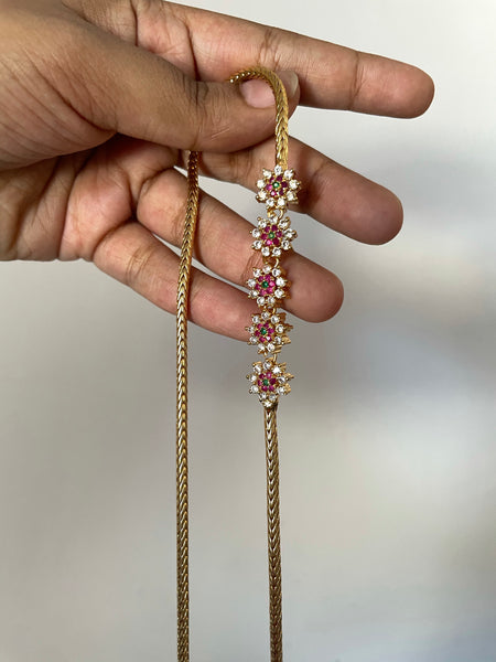 5 flower mogappu chain