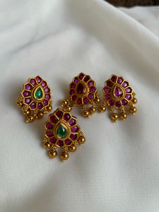 Oval kemp studs