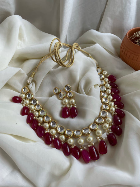 Kundan like necklace with onyx Beads with earrings
