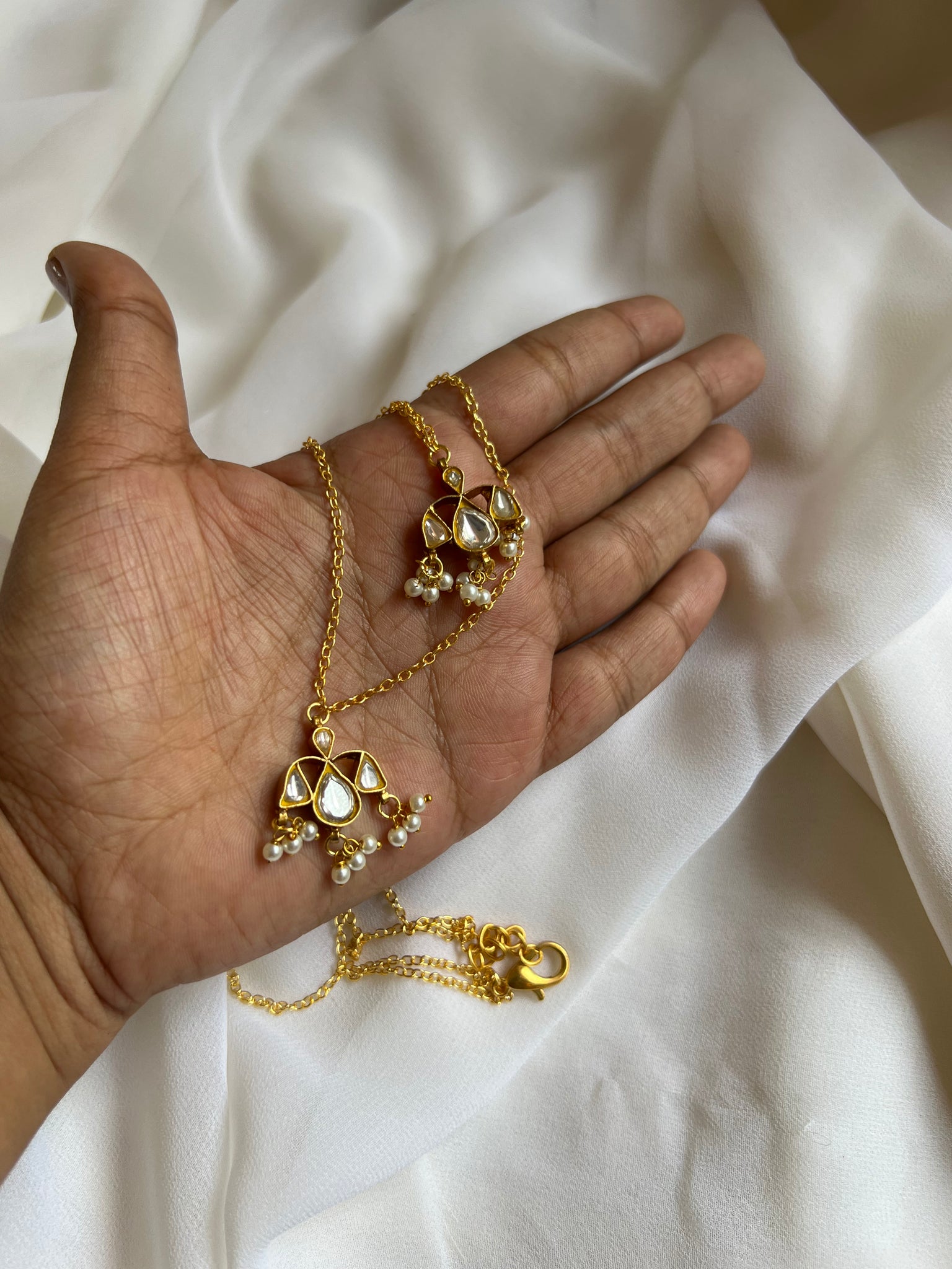 Two layer Kundan pendant delicate necklace