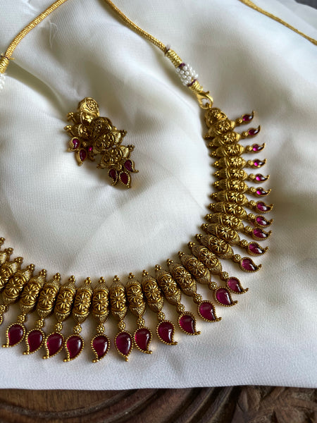 Kerala style mullamottu necklace with kemp stones