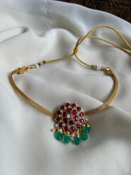 Kundan flower pendant necklace