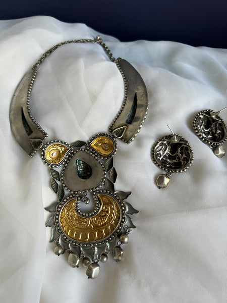 Nagas Lakshmi enamel stiff necklace with studs