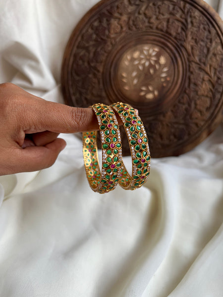 Kemp flower bangles